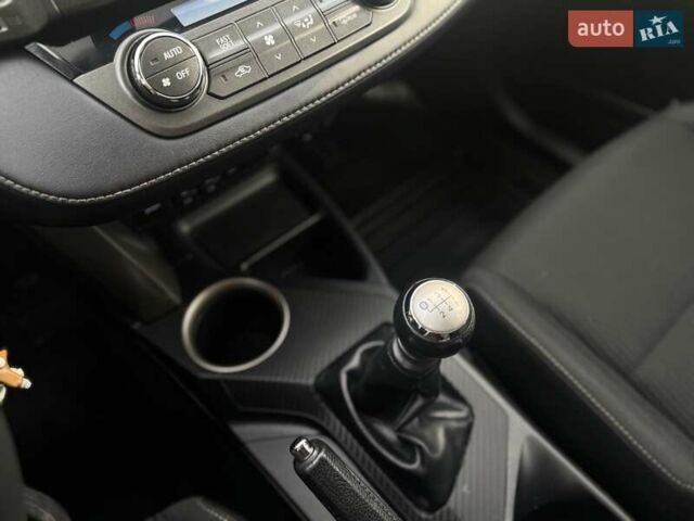 Белый Тойота РАВ 4, объемом двигателя 2.23 л и пробегом 182 тыс. км за 14500 $, фото 44 на Automoto.ua