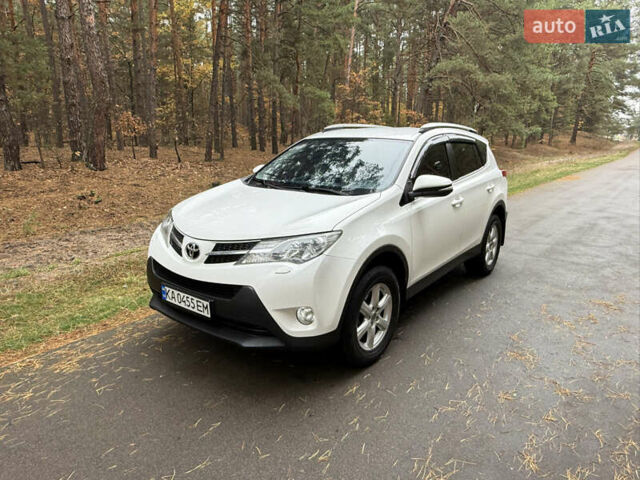 Тойота РАВ 4 2013 у Києві на Automoto.ua Білий Тойота РАВ 4, об'ємом двигуна 2 л та пробігом 192 тис. км за 16800 $, фото 5 на Automoto.ua