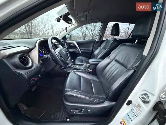 Білий Тойота РАВ 4, об'ємом двигуна 2.23 л та пробігом 209 тис. км за 14900 $, фото 31 на Automoto.ua