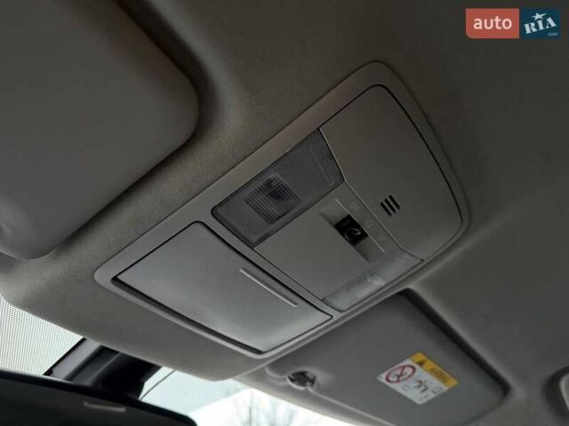 Білий Тойота РАВ 4, об'ємом двигуна 2.23 л та пробігом 209 тис. км за 14900 $, фото 57 на Automoto.ua