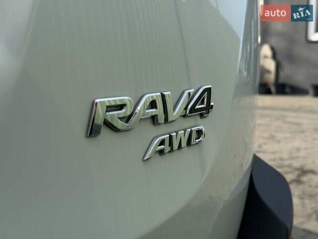 Белый Тойота РАВ 4, объемом двигателя 2.23 л и пробегом 182 тыс. км за 14500 $, фото 19 на Automoto.ua