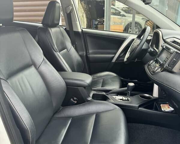 Белый Тойота РАВ 4, объемом двигателя 2.49 л и пробегом 98 тыс. км за 22500 $, фото 37 на Automoto.ua