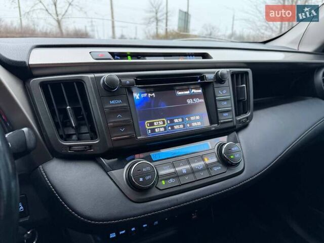 Білий Тойота РАВ 4, об'ємом двигуна 2.23 л та пробігом 209 тис. км за 14900 $, фото 50 на Automoto.ua