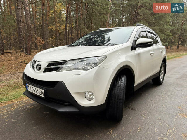 Тойота РАВ 4 2013 у Києві на Automoto.ua Білий Тойота РАВ 4, об'ємом двигуна 2 л та пробігом 192 тис. км за 16800 $, фото 24 на Automoto.ua