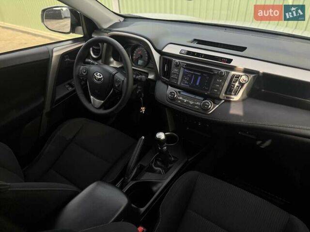 Белый Тойота РАВ 4, объемом двигателя 2.23 л и пробегом 182 тыс. км за 14500 $, фото 56 на Automoto.ua