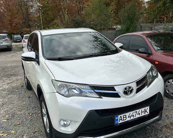 Тойота РАВ 4 2013 в Ладыжин на Automoto.ua Белый Тойота РАВ 4, объемом двигателя 2 л и пробегом 256 тыс. км за 14500 $, фото 7 на Automoto.ua