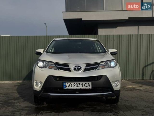 Белый Тойота РАВ 4, объемом двигателя 2.23 л и пробегом 182 тыс. км за 14500 $, фото 12 на Automoto.ua