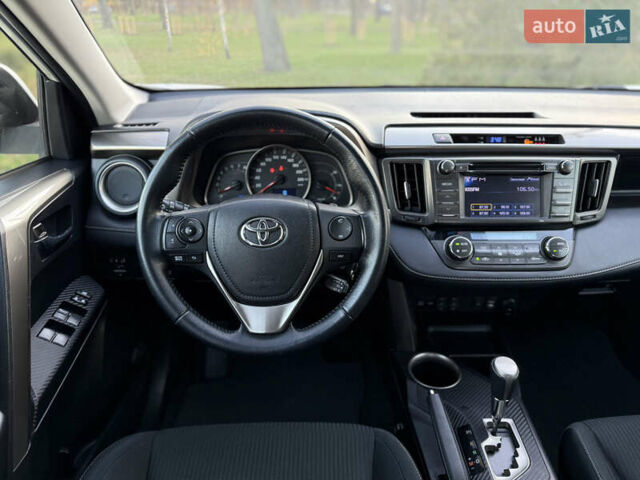 Белый Тойота РАВ 4, объемом двигателя 2 л и пробегом 98 тыс. км за 18200 $, фото 46 на Automoto.ua