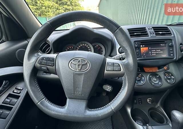 Білий Тойота РАВ 4, об'ємом двигуна 2.23 л та пробігом 199 тис. км за 14300 $, фото 5 на Automoto.ua