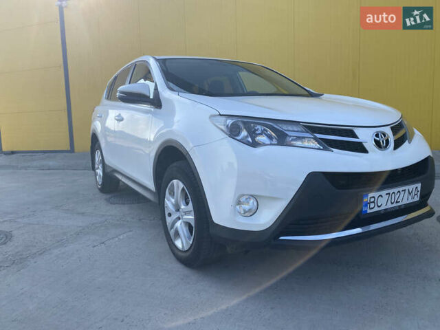 Білий Тойота РАВ 4, об'ємом двигуна 2.23 л та пробігом 158 тис. км за 15400 $, фото 11 на Automoto.ua