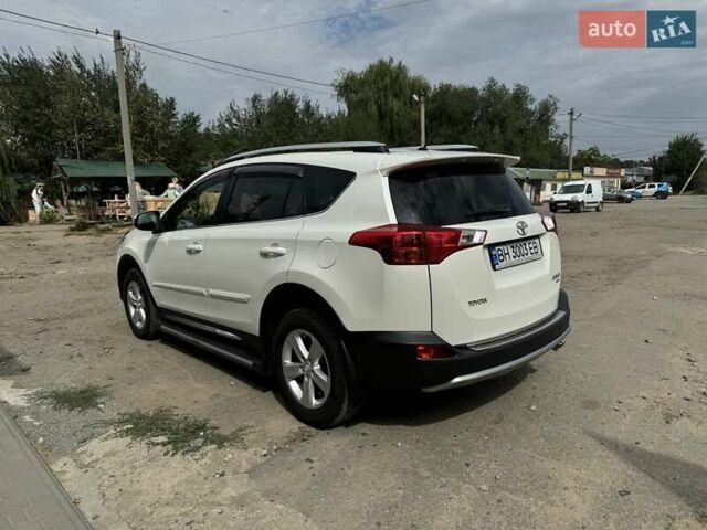 Белый Тойота РАВ 4, объемом двигателя 2.49 л и пробегом 98 тыс. км за 22500 $, фото 8 на Automoto.ua