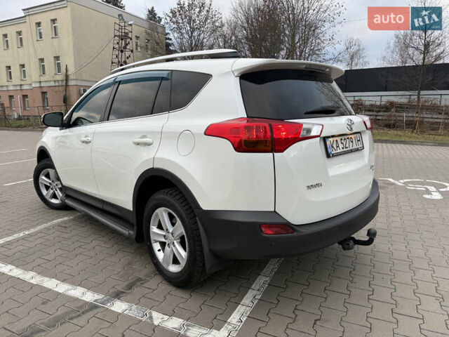 Білий Тойота РАВ 4, об'ємом двигуна 2.5 л та пробігом 195 тис. км за 17300 $, фото 3 на Automoto.ua