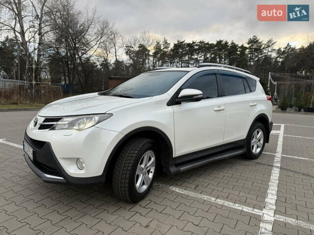 Білий Тойота РАВ 4, об'ємом двигуна 2.5 л та пробігом 195 тис. км за 17300 $, фото 2 на Automoto.ua