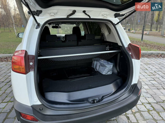 Белый Тойота РАВ 4, объемом двигателя 2 л и пробегом 98 тыс. км за 18200 $, фото 49 на Automoto.ua