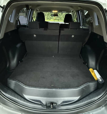 Білий Тойота РАВ 4, об'ємом двигуна 1.99 л та пробігом 320 тис. км за 14900 $, фото 17 на Automoto.ua