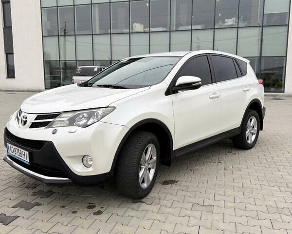 Білий Тойота РАВ 4, об'ємом двигуна 2.23 л та пробігом 220 тис. км за 17200 $, фото 22 на Automoto.ua
