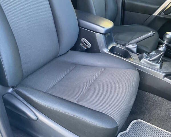 Білий Тойота РАВ 4, об'ємом двигуна 2.23 л та пробігом 158 тис. км за 15400 $, фото 31 на Automoto.ua