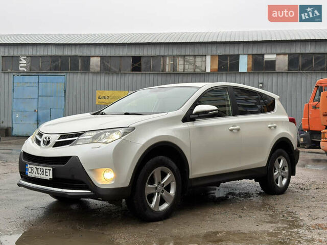 Белый Тойота РАВ 4, объемом двигателя 2.23 л и пробегом 250 тыс. км за 16300 $, фото 2 на Automoto.ua