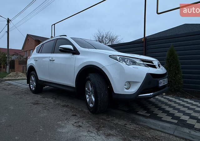 Белый Тойота РАВ 4, объемом двигателя 2.49 л и пробегом 252 тыс. км за 15500 $, фото 19 на Automoto.ua