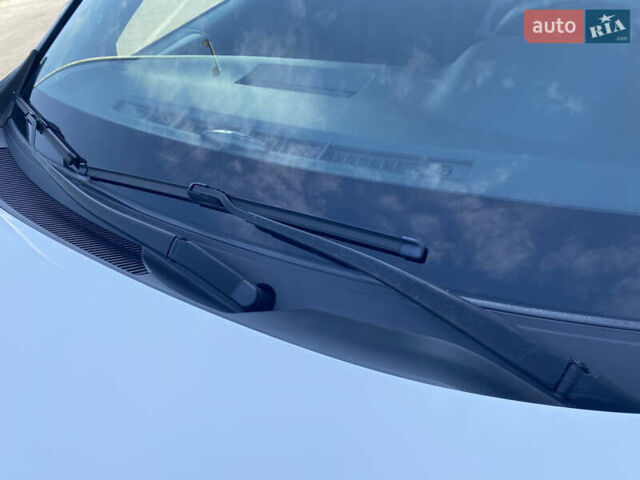 Білий Тойота РАВ 4, об'ємом двигуна 2.23 л та пробігом 158 тис. км за 15400 $, фото 9 на Automoto.ua