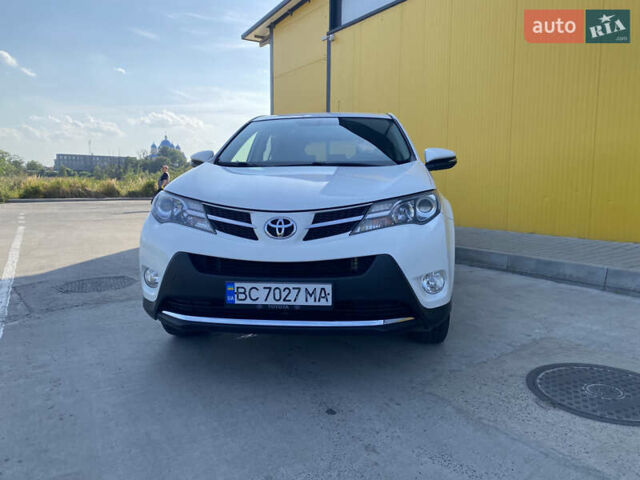 Білий Тойота РАВ 4, об'ємом двигуна 2.23 л та пробігом 158 тис. км за 15400 $, фото 4 на Automoto.ua