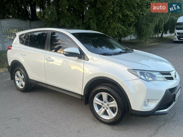 Белый Тойота РАВ 4, объемом двигателя 2.49 л и пробегом 178 тыс. км за 16600 $, фото 1 на Automoto.ua