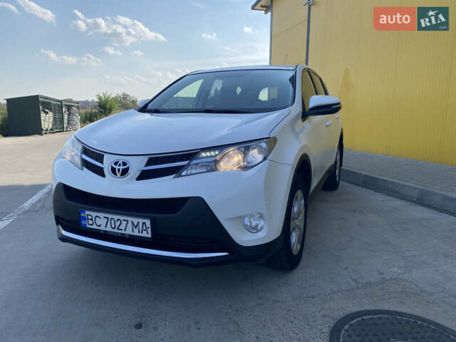 Білий Тойота РАВ 4, об'ємом двигуна 2.23 л та пробігом 158 тис. км за 15400 $, фото 1 на Automoto.ua