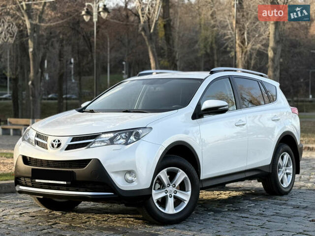 Белый Тойота РАВ 4, объемом двигателя 2 л и пробегом 98 тыс. км за 18200 $, фото 9 на Automoto.ua