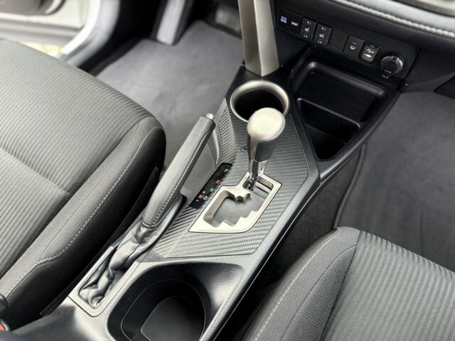 Белый Тойота РАВ 4, объемом двигателя 2 л и пробегом 96 тыс. км за 17800 $, фото 23 на Automoto.ua