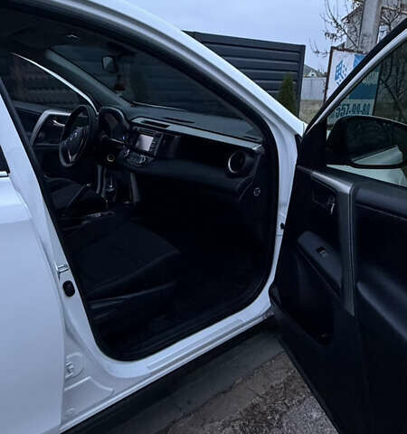 Белый Тойота РАВ 4, объемом двигателя 2.49 л и пробегом 252 тыс. км за 15500 $, фото 23 на Automoto.ua