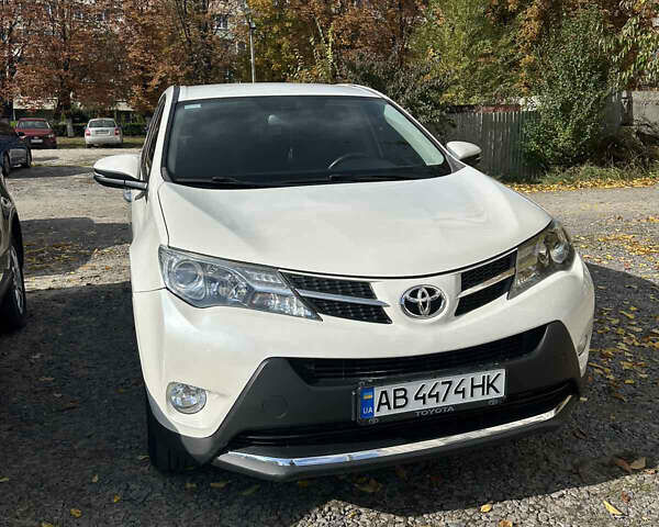 Тойота РАВ 4 2013 в Ладыжин на Automoto.ua Белый Тойота РАВ 4, объемом двигателя 2 л и пробегом 256 тыс. км за 14500 $, фото 8 на Automoto.ua