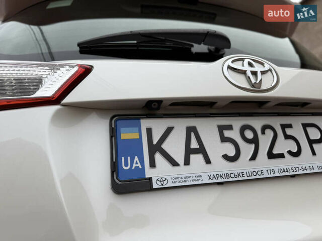 Белый Тойота РАВ 4, объемом двигателя 2.5 л и пробегом 79 тыс. км за 19200 $, фото 19 на Automoto.ua