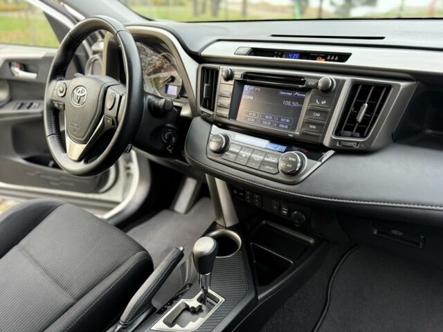 Белый Тойота РАВ 4, объемом двигателя 2 л и пробегом 96 тыс. км за 17800 $, фото 13 на Automoto.ua