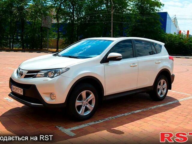 Белый Тойота РАВ 4, объемом двигателя 2.5 л и пробегом 92 тыс. км за 18500 $, фото 1 на Automoto.ua