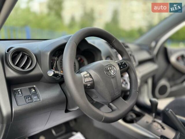 Білий Тойота РАВ 4, об'ємом двигуна 2.2 л та пробігом 156 тис. км за 15400 $, фото 65 на Automoto.ua