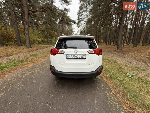 Тойота РАВ 4 2013 у Києві на Automoto.ua Білий Тойота РАВ 4, об'ємом двигуна 2 л та пробігом 192 тис. км за 16800 $, фото 67 на Automoto.ua