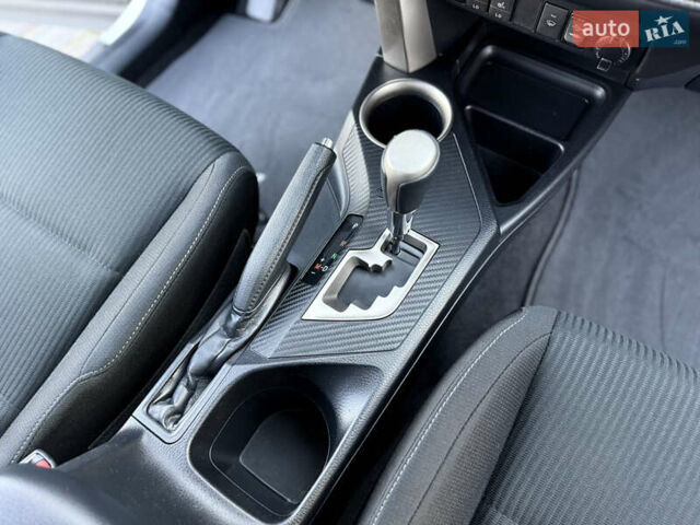 Белый Тойота РАВ 4, объемом двигателя 2 л и пробегом 98 тыс. км за 18200 $, фото 40 на Automoto.ua