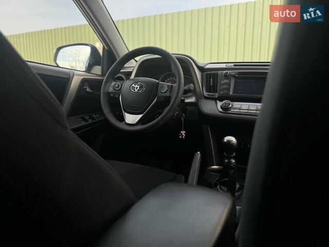 Белый Тойота РАВ 4, объемом двигателя 2.23 л и пробегом 182 тыс. км за 14500 $, фото 55 на Automoto.ua