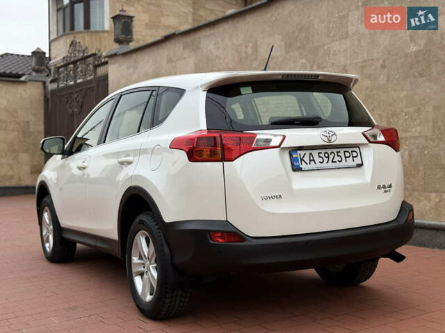 Белый Тойота РАВ 4, объемом двигателя 2.5 л и пробегом 79 тыс. км за 19200 $, фото 16 на Automoto.ua
