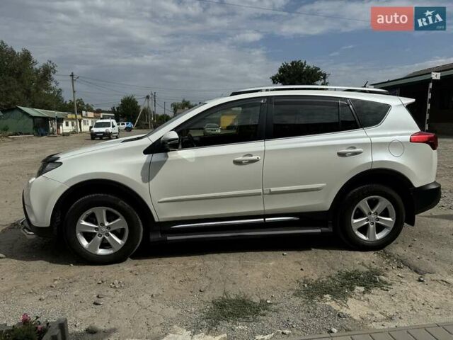 Белый Тойота РАВ 4, объемом двигателя 2.49 л и пробегом 98 тыс. км за 22500 $, фото 4 на Automoto.ua