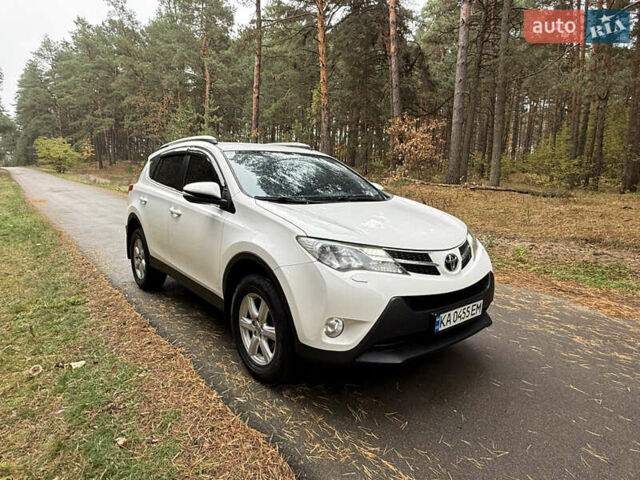 Тойота РАВ 4 2013 у Києві на Automoto.ua Білий Тойота РАВ 4, об'ємом двигуна 2 л та пробігом 192 тис. км за 16800 $, фото 57 на Automoto.ua