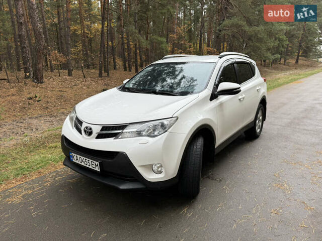 Тойота РАВ 4 2013 у Києві на Automoto.ua Білий Тойота РАВ 4, об'ємом двигуна 2 л та пробігом 192 тис. км за 16800 $, фото 50 на Automoto.ua
