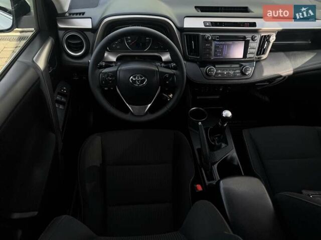 Белый Тойота РАВ 4, объемом двигателя 2.23 л и пробегом 182 тыс. км за 14500 $, фото 53 на Automoto.ua