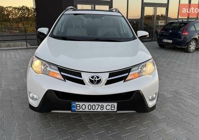 Тойота РАВ 4 2013 в Тернополе на Automoto.ua Белый Тойота РАВ 4, объемом двигателя 2.49 л и пробегом 169 тыс. км за 15999 $, фото 10 на Automoto.ua