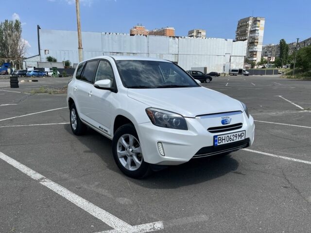 Білий Тойота РАВ 4, об'ємом двигуна 0 л та пробігом 227 тис. км за 8500 $, фото 5 на Automoto.ua