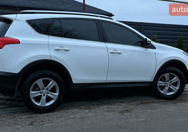 Белый Тойота РАВ 4, объемом двигателя 2.49 л и пробегом 252 тыс. км за 15500 $, фото 8 на Automoto.ua