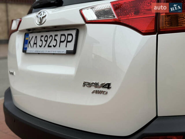 Белый Тойота РАВ 4, объемом двигателя 2.5 л и пробегом 79 тыс. км за 19200 $, фото 18 на Automoto.ua
