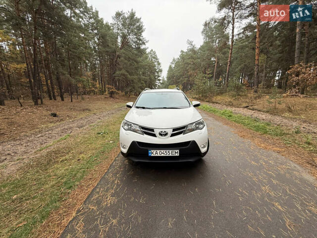Тойота РАВ 4 2013 у Києві на Automoto.ua Білий Тойота РАВ 4, об'ємом двигуна 2 л та пробігом 192 тис. км за 16800 $, фото 49 на Automoto.ua