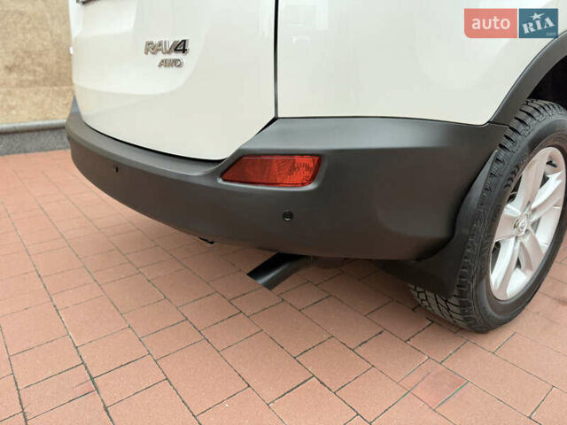 Белый Тойота РАВ 4, объемом двигателя 2.5 л и пробегом 79 тыс. км за 19200 $, фото 27 на Automoto.ua