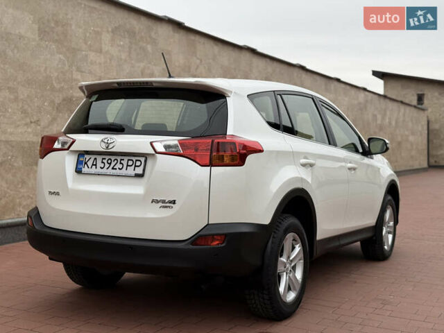 Белый Тойота РАВ 4, объемом двигателя 2.5 л и пробегом 79 тыс. км за 19200 $, фото 22 на Automoto.ua